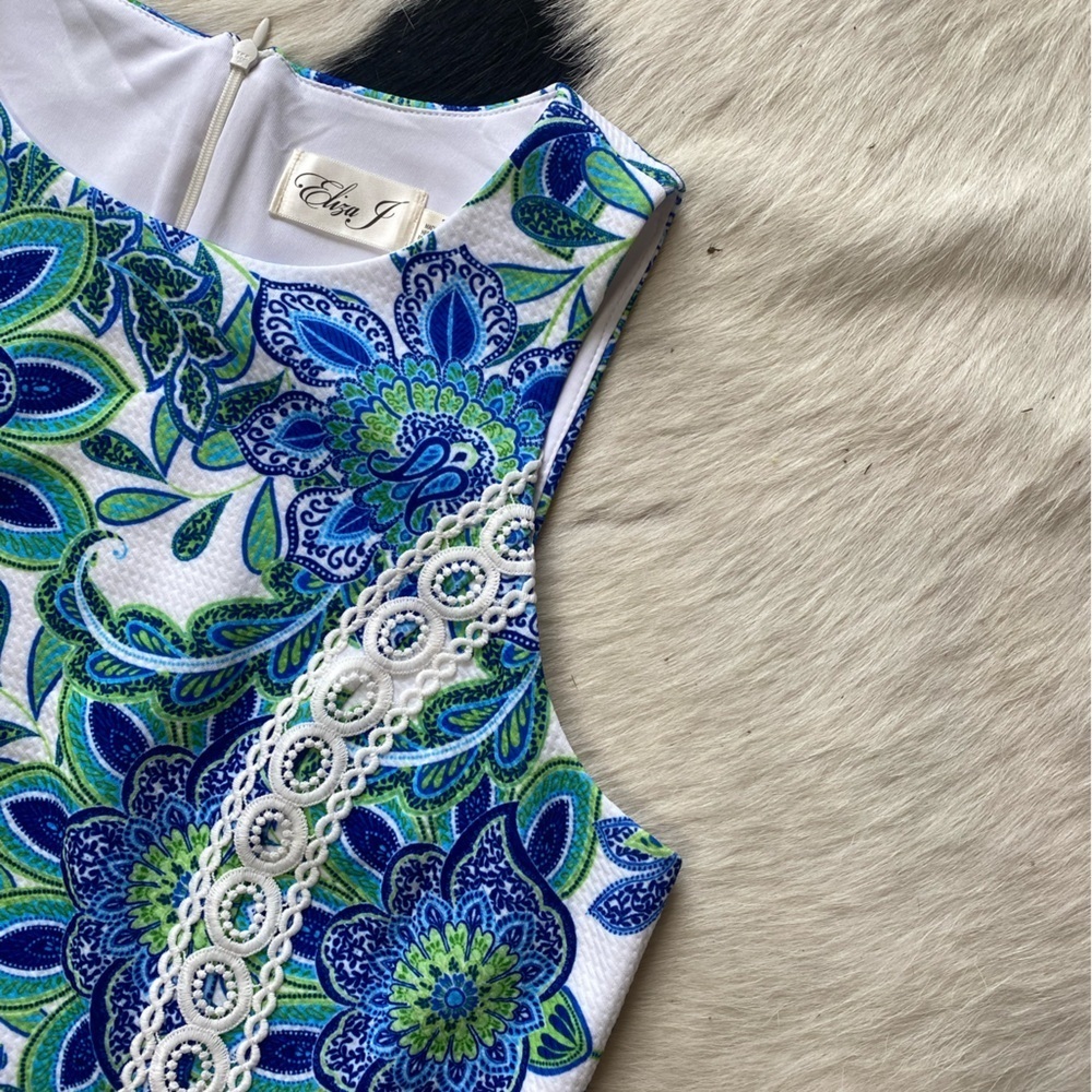 Eliza J dress with a vibrant blue and green floral pattern - Picture 4 of 8